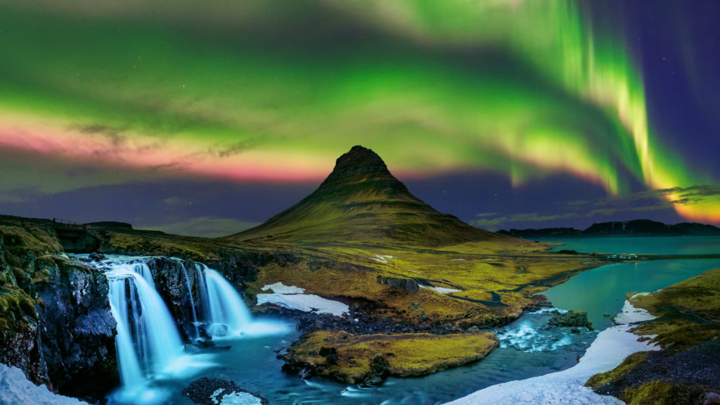 Northern Lights in Iceland 